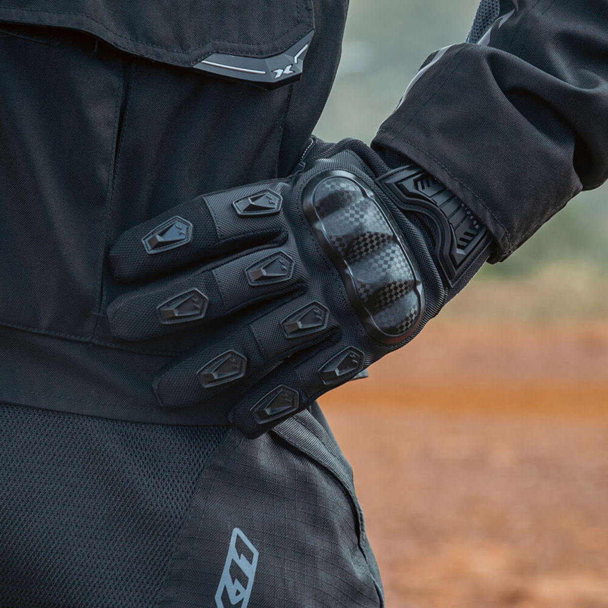 Luva X11 Blackproof Impermeável Cano Médio C/ Proteção